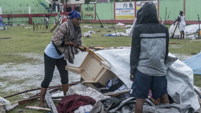 The death toll in Haiti rises to 1941, and the storm causes additional inconvenience to the homeless