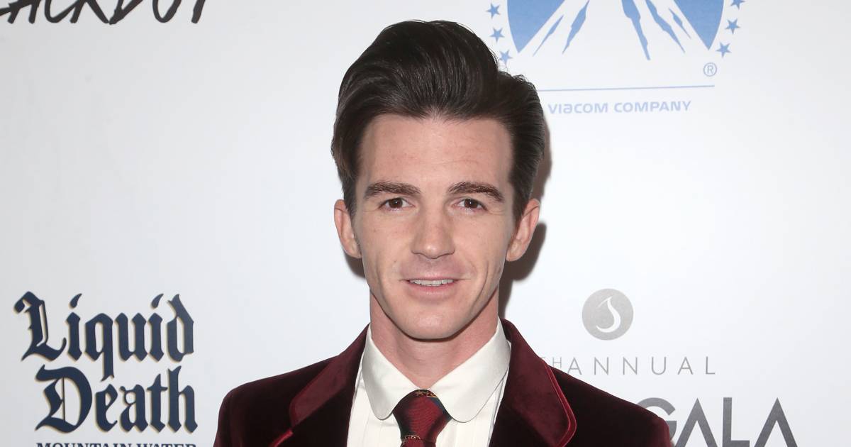 Drake Bell responds to Palace's 'reckless' text messages |  to watch