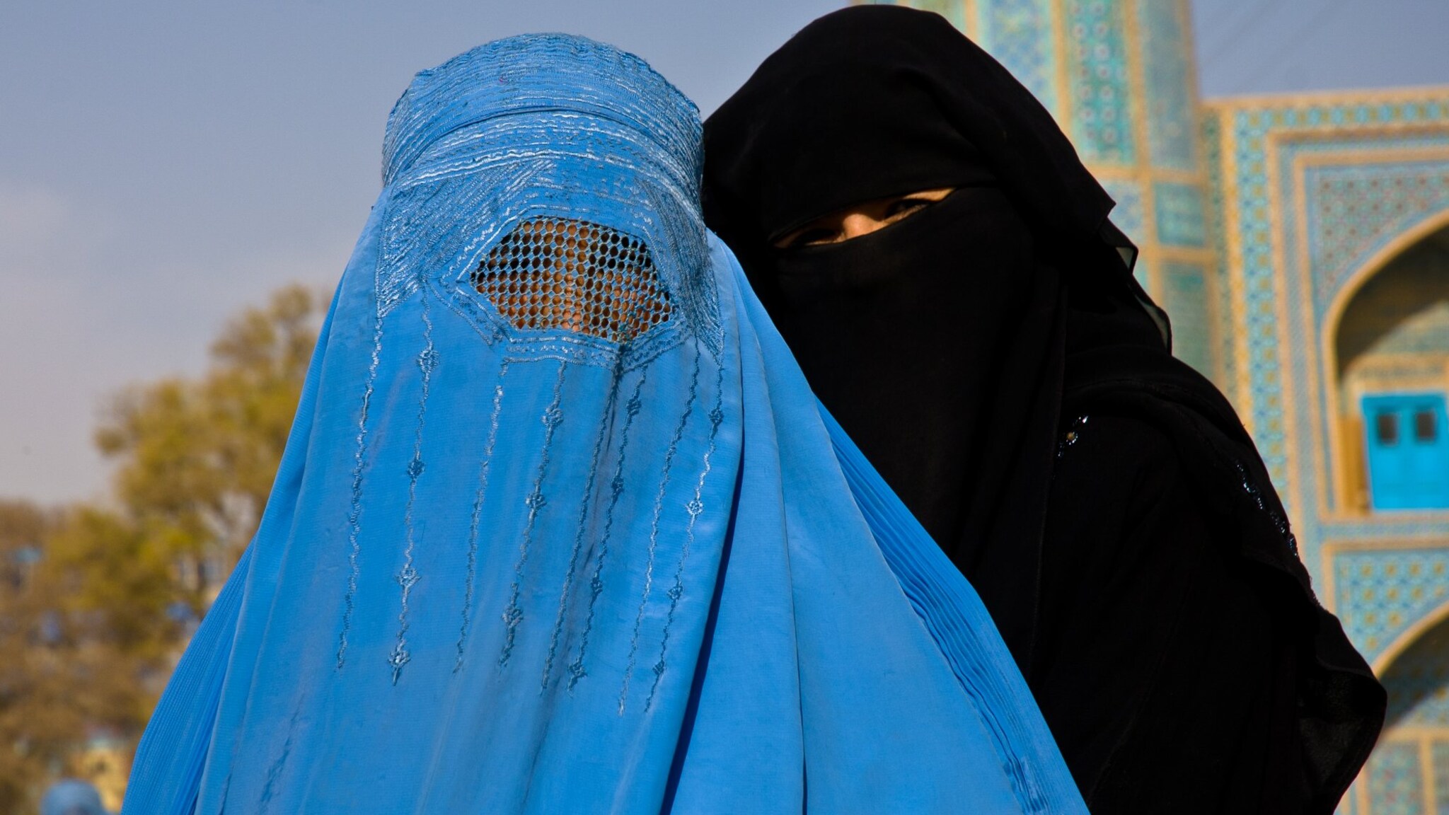 Taliban forces Afghan students to wear niqab