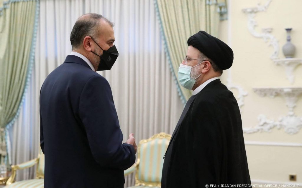 Iran wants US $ 1 billion back for resumption of nuclear talks