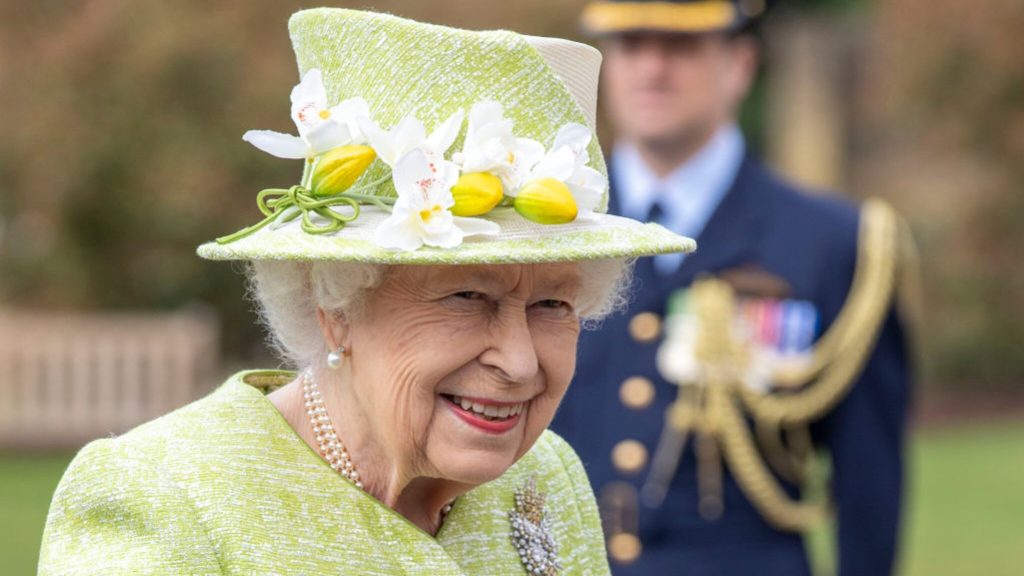 Queen Elizabeth is no longer allowed to go to official events alone