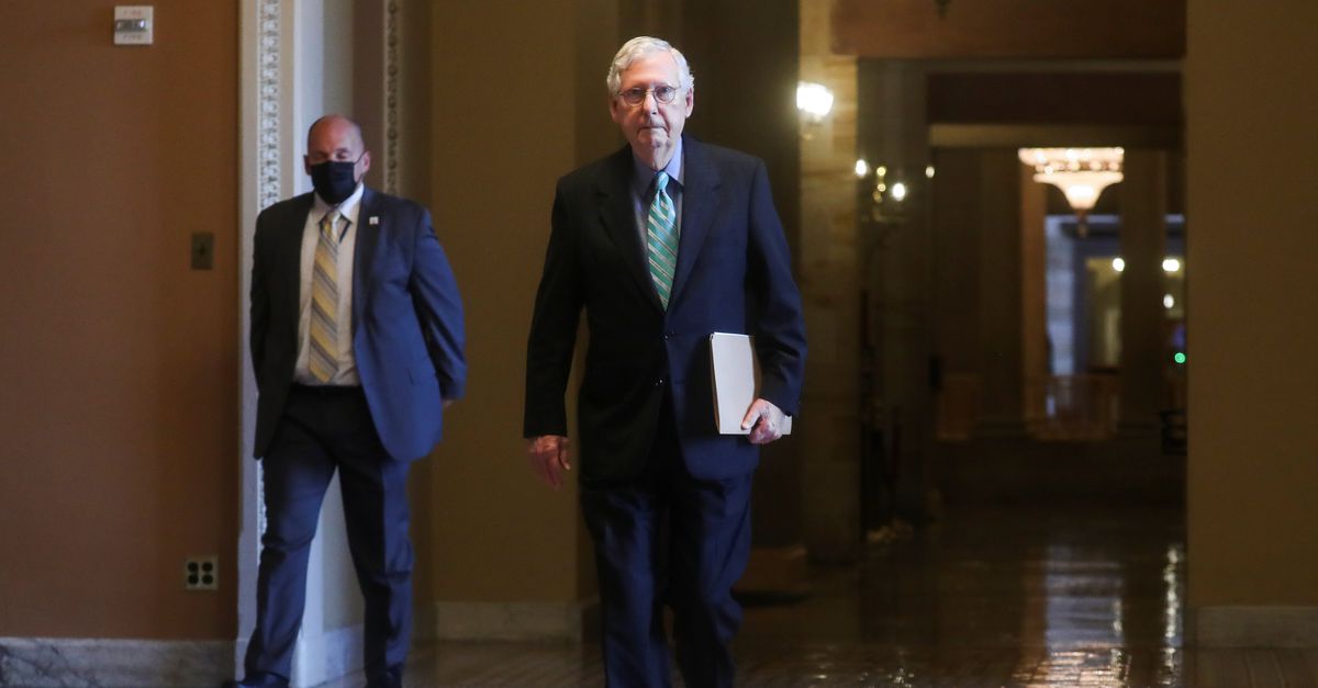 U.S. Senate leaders agree to raise debt ceiling