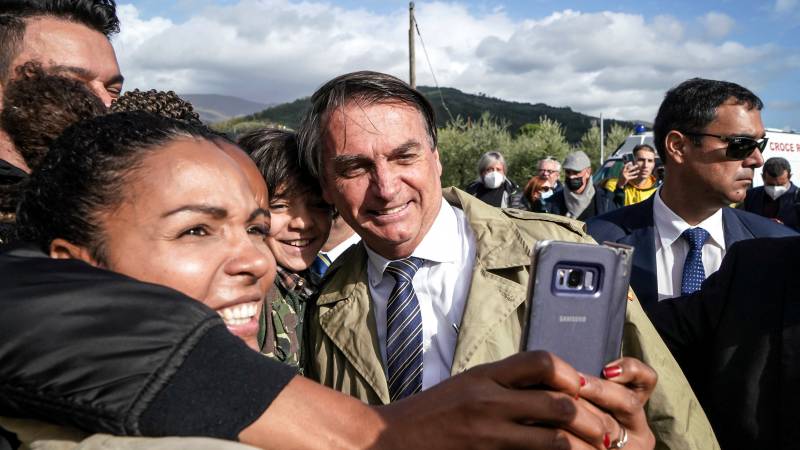 Bolsonaro takes sides ahead of Brazil's presidential election