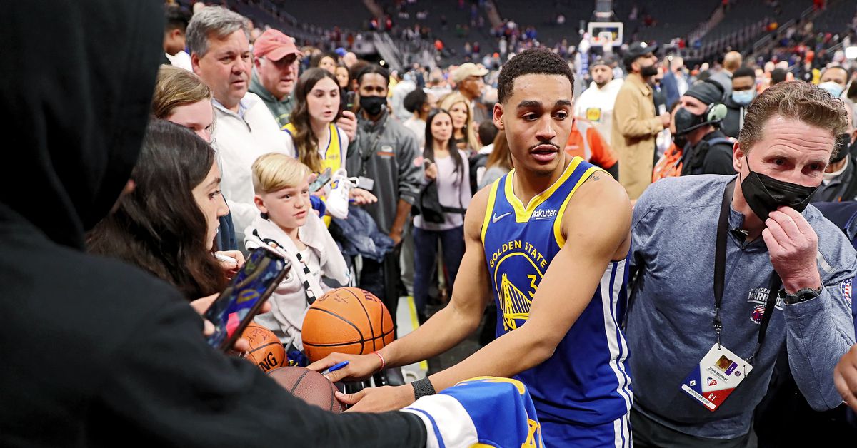 Jordan Paul, Andrew Wiggins score in the Warriors defeat the Pistons