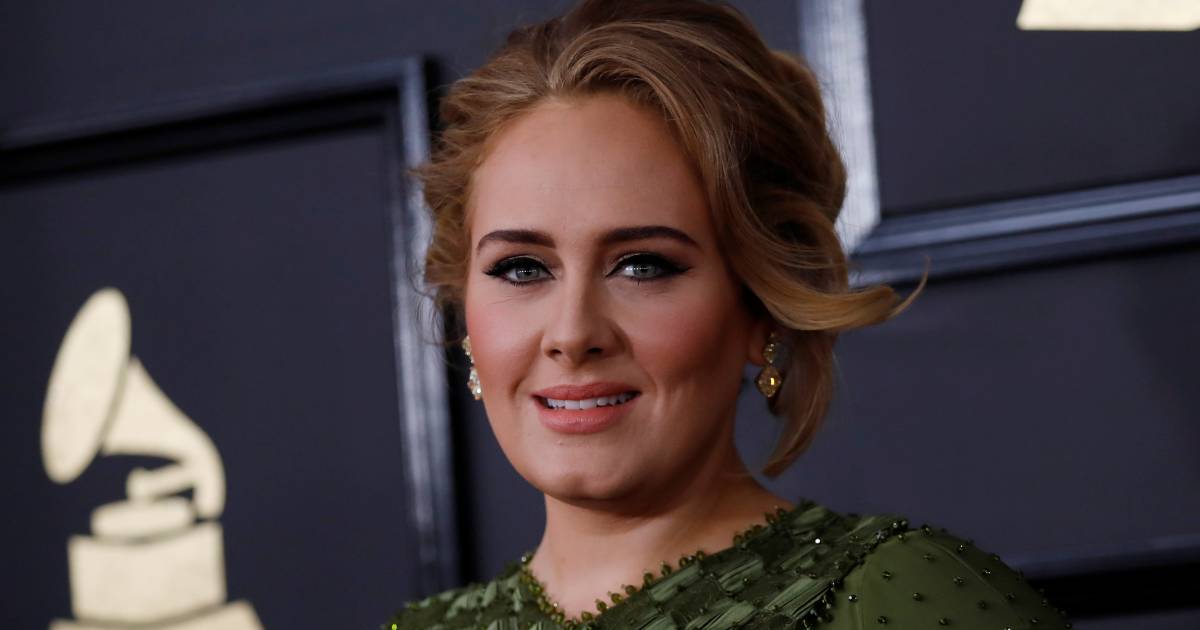 Presenter Who Didn't Hear Adele's CD Offers Apology On TV |  to watch