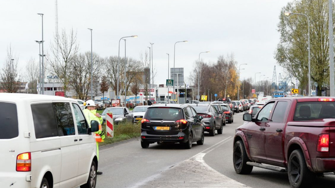 Traffic jams towards the city