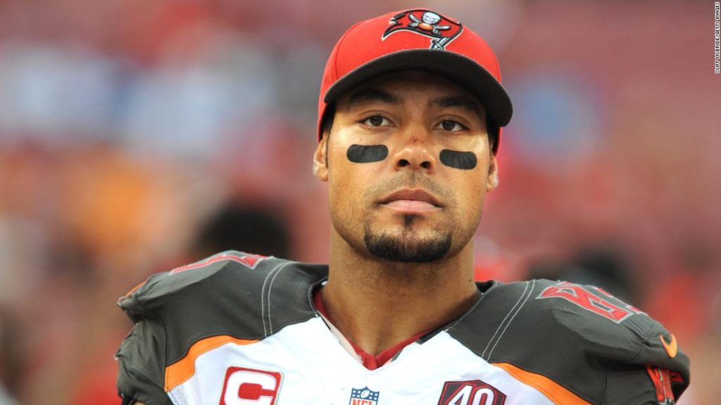 Vincent Jackson: Ex-NFL Player Died of 'Chronic Alcohol Abuse', Autopsy Shows