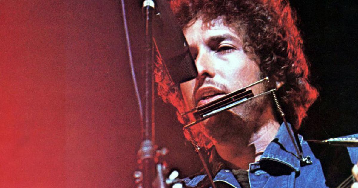 After the copyright, Bob Dylan is now also selling the copyright |  stars