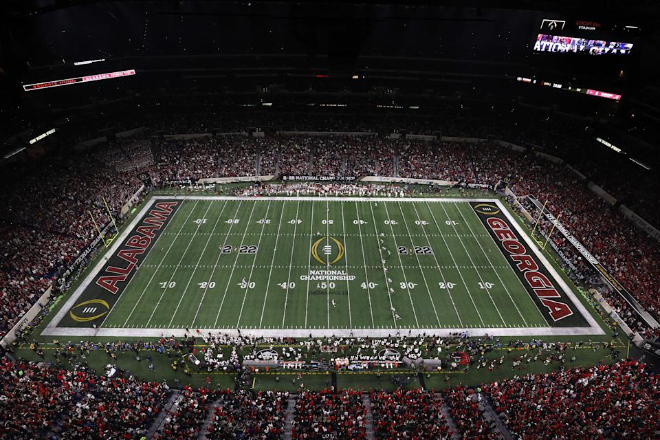 INDIANAPOLIS, IN - JANUARY 10: An overhead view of the stadium during kick-off between the Georgia Bulldog and the Alabama Crimson Tide during the 2022 CFB National Championship game at Lucas Oil Stadium on January 10, 2022 in Indianapolis, Indiana.  (Photo by Dylan Boyle/Getty Images)