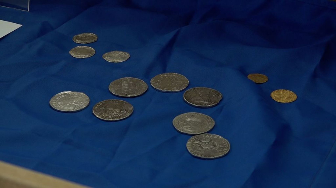Eeuwenoude muntschat gevonden in Bronkhorst