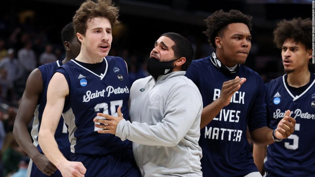St. Peter completes the massive March Insanity surprise, stuns the second seed Kentucky