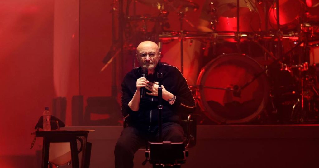 Phil Collins jokes during the final presentation of Genesis: We have to look for a job |  Displays