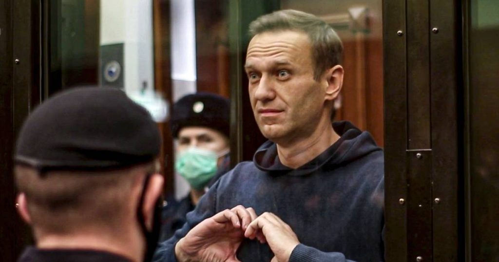 Here's what happened last night: Navalny attacks Russian state media, hundreds of residents lost |  Abroad