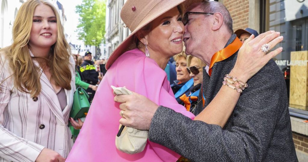 The man who kissed Maxima: 'It seemed like a joke' |  royal day