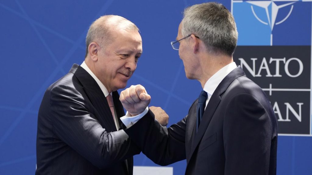 Can Turkey be kicked out of NATO (and would that be a solution)?  † Currently