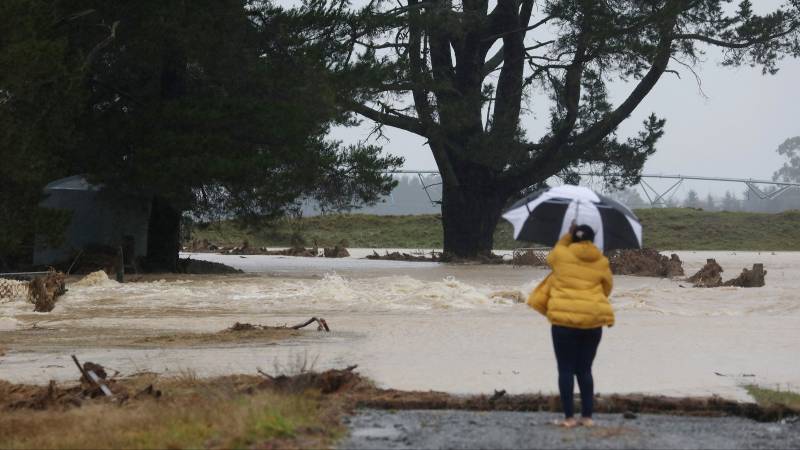 New Zealanders have to make way for the water due to the rapid rise in sea level