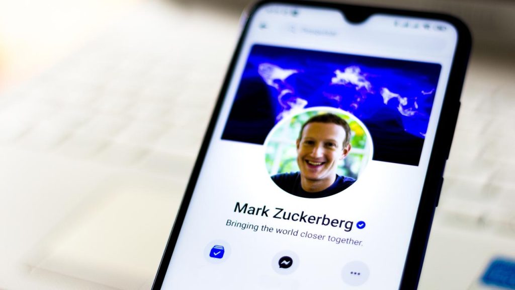 Facebook will show more videos to people who don't follow users |  Currently