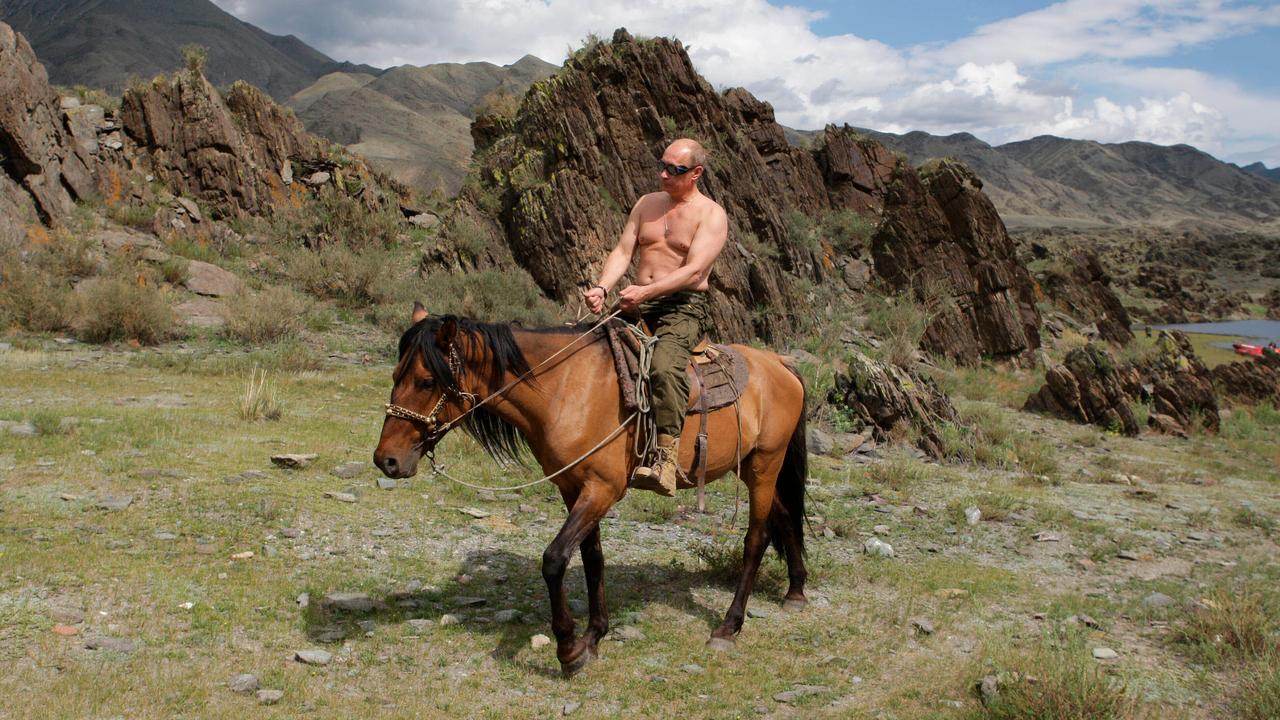 Putin: Western leaders will look "terrible" naked now