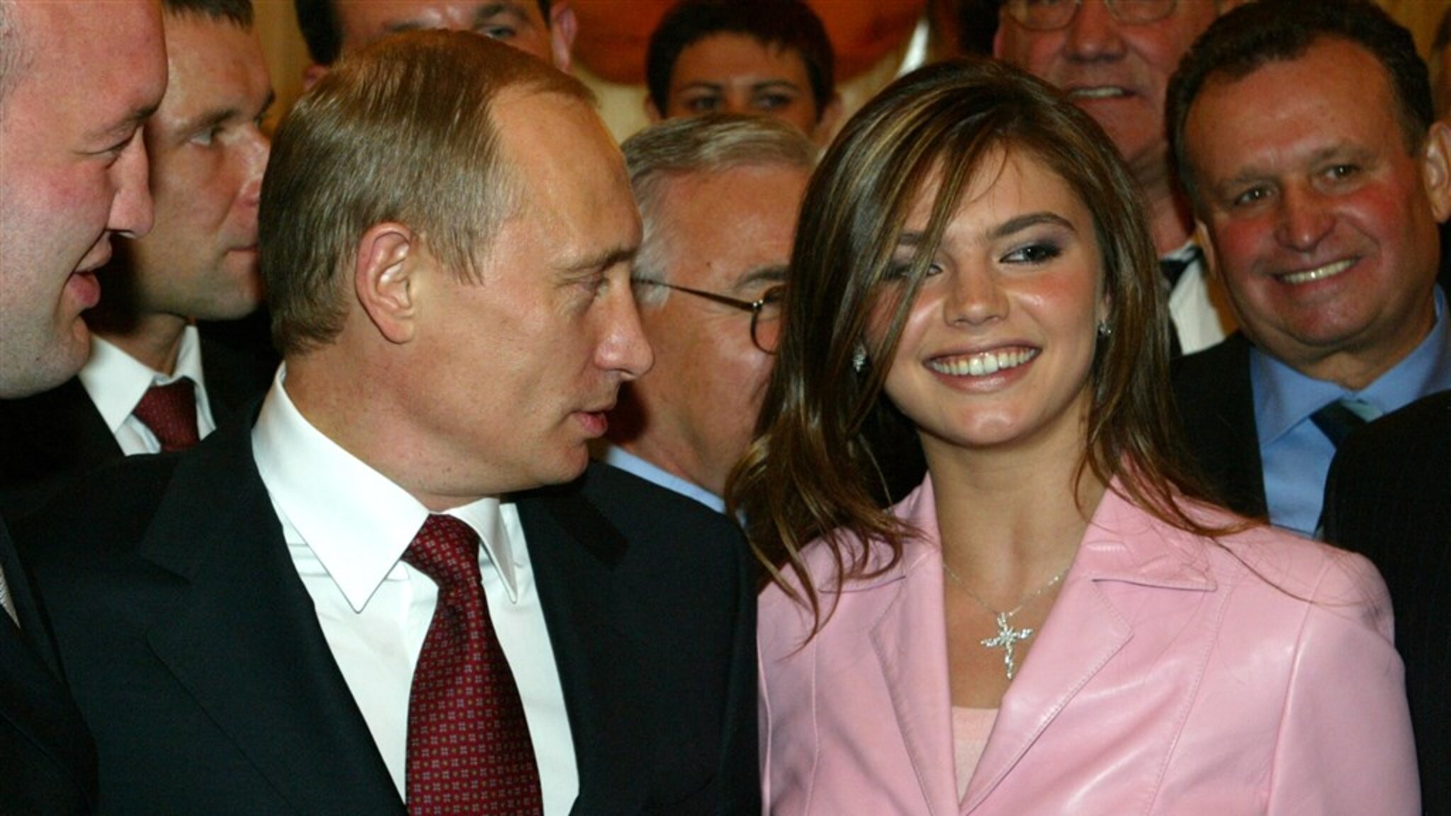 Putin’s girlfriend on the sanctions list, she is no longer welcome in the European Union