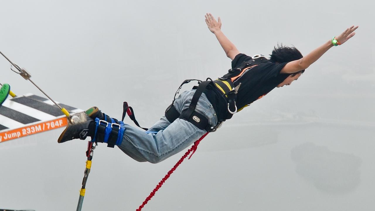 The Frenchman breaks the world record with 765 bungee jumps in 24 hours |  noticeable