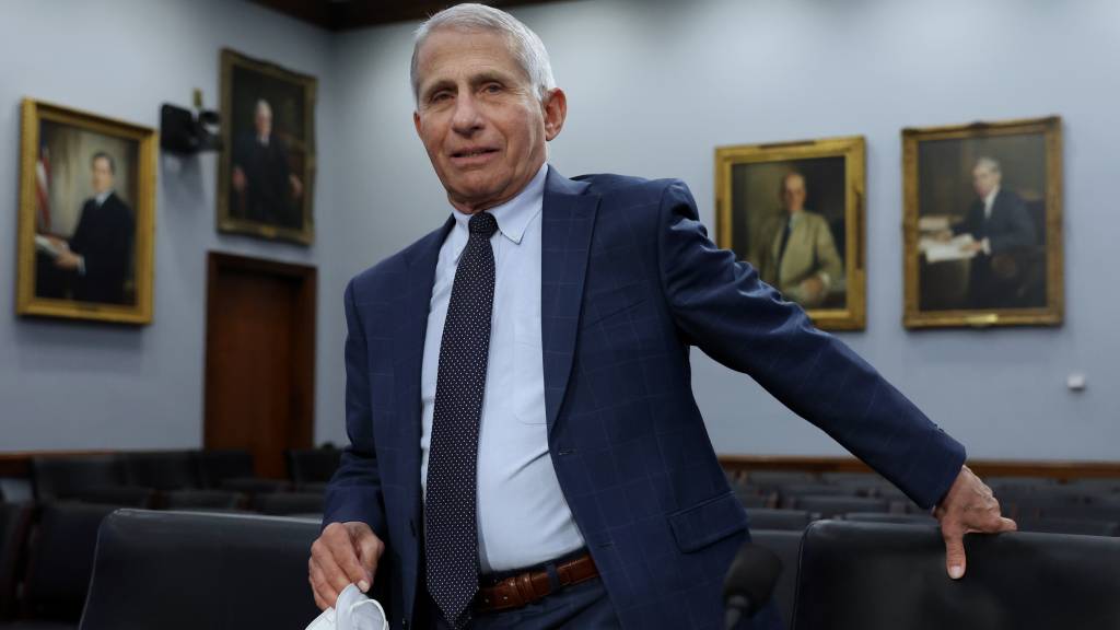 After seven presidents, US chief immunologist Fauci left