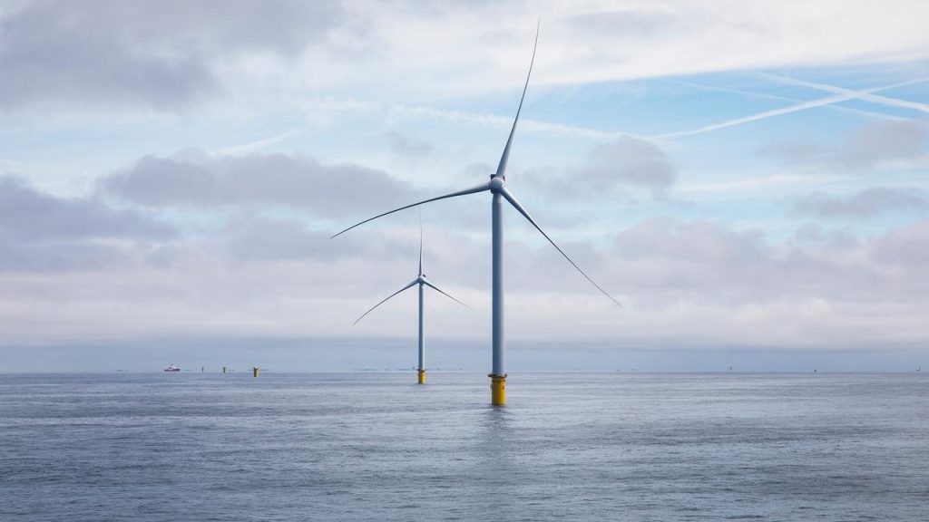 A new wind farm in the North Sea supplies electricity for the first time to the power grid |  Currently