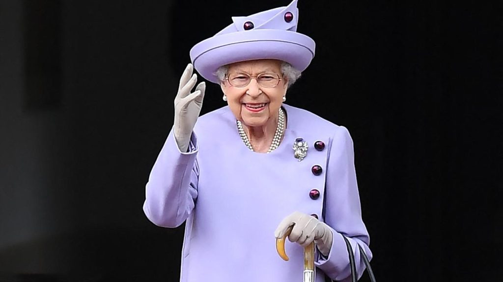 The world is silent over the death of Queen Elizabeth |  Currently