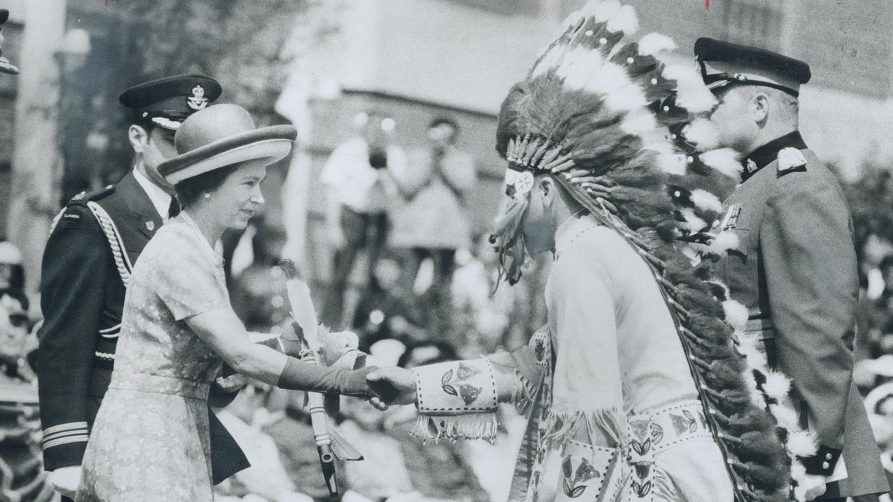 Elizabeth II greets Canada's original President David Ahinakyo on a visit to the country in 1973.