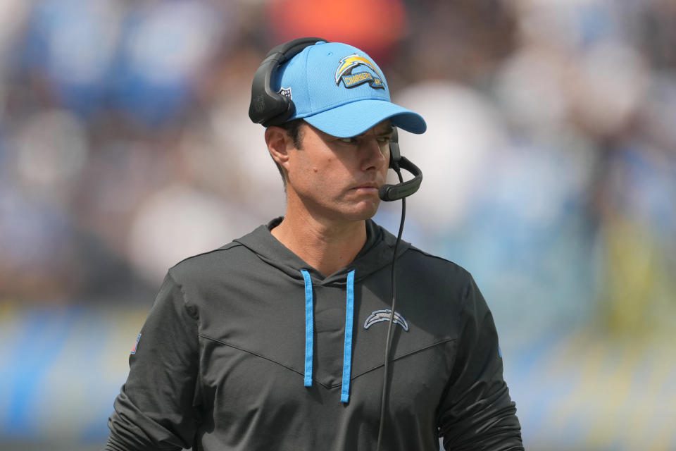 25 September 2022;  Englewood, CA, USA;  Los Angeles Chargers coach Brandon Staley watches action against the Jacksonville Jaguars in the first half at Sophie Stadium.  Mandatory credit: Kirby Lee-USA TODAY Sports