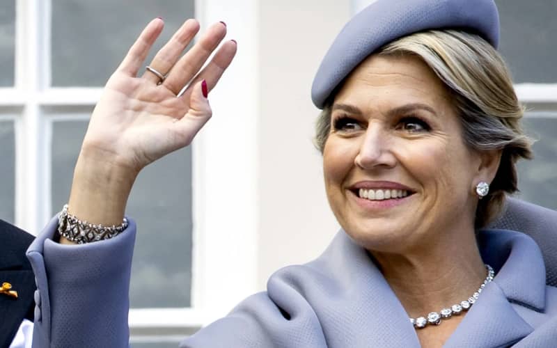 Dutch queen chooses Moroccan designer for Prinsjesdag