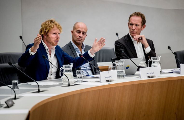 On Wednesday, members of the House of Representatives will be briefed on the energy shortage in Dutch homes by experts from the energy sector.  From left Ben Waldring of Gaslicht.com, Bram Drews of Vattenfall and Ron Waite of Eneco.  Ari Kievit's photo by Volkskrant