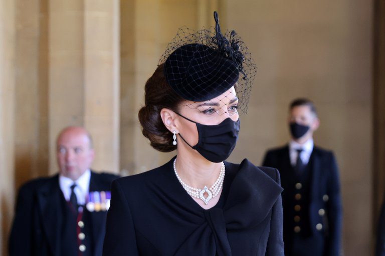 how-long-should-members-of-the-royal-family-continue-to-wear-black