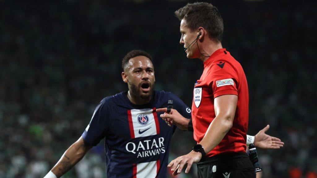 PSG's Neymar slams Champions League referee on Twitter after booking him to celebrate trademarks