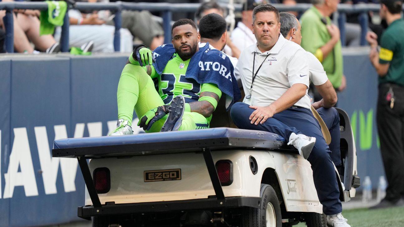 Safety Seattle Seahawks Jamal Adams suffers a "serious" quadriceps injury, has been dragged
