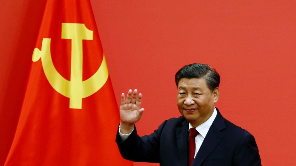 A unique third term for Xi, but above all surprised his party cadres