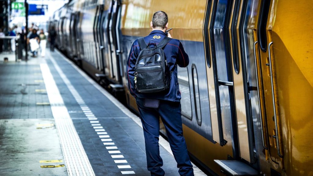 NS conductors are powerless on overcrowded trains: 'He didn't hear us at all' right now