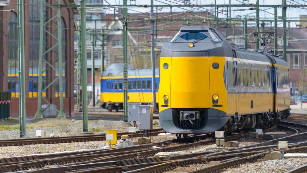 NS will run fewer trains from November 7 due to staff shortages |  Economie