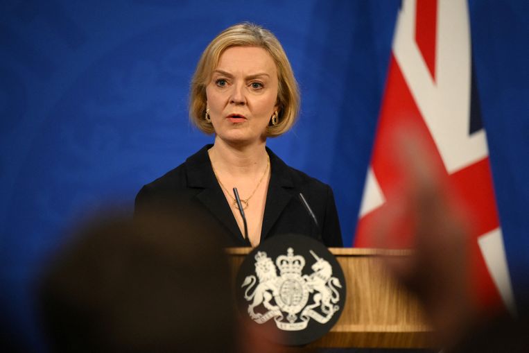 Truss defended her decision to fire Finance Minister Quarting during a news conference on Friday, as long as she herself remains prime minister.  Reuters photo