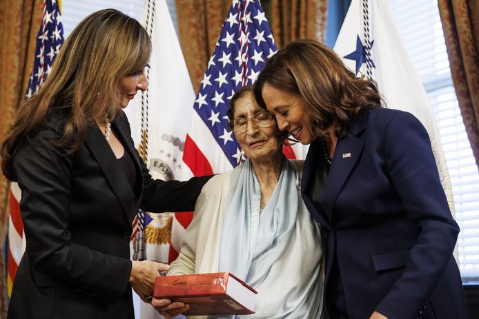 The swearing-in ceremony of Vice President Kamala Harris (right) by Rustan Duggal on September 19 was emotional for Rustan Duggal's mother, Veena Rustan (centre).