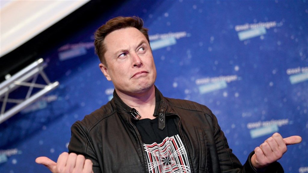 Musk fires two Twitter employees who criticized politics