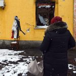 A group that wanted to cut Banksy’s artwork off a wall has been arrested in Kyiv |  The war in Ukraine