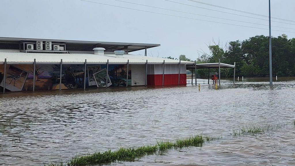 Evacuations due to 'record-breaking' floods in northwest Australia