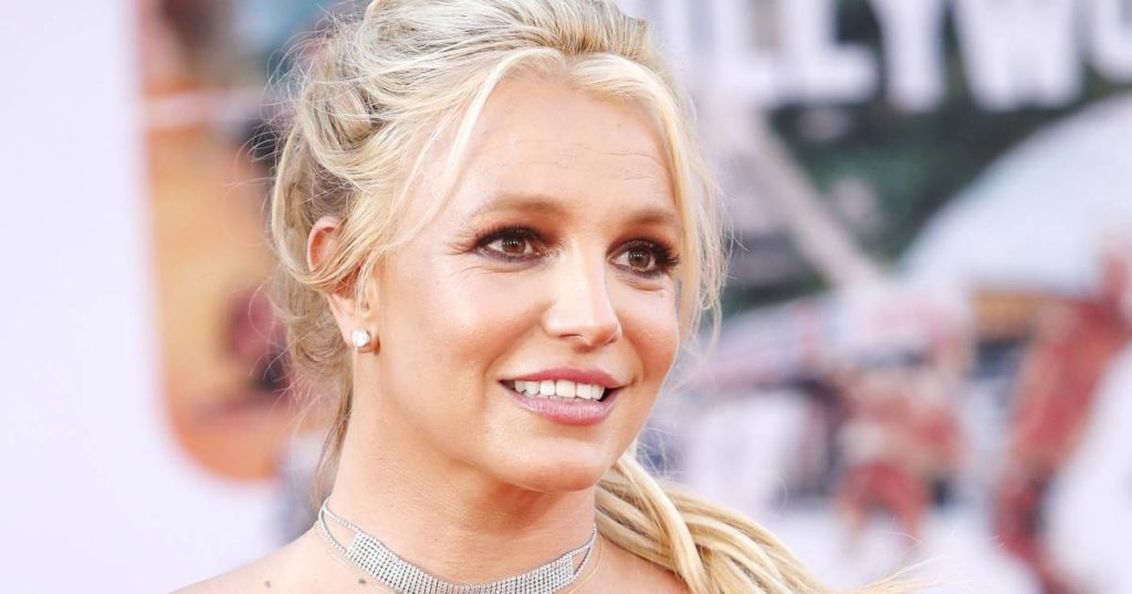 Britney Spears: "I'm alive and well and ready for a new day" |  Watch