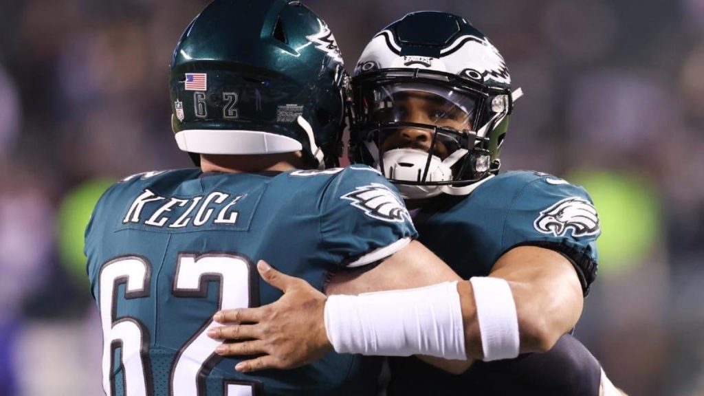 What we learned from the NFL's playoff round, Day 1: From the Eagles running back to Patrick Mahomes' injury