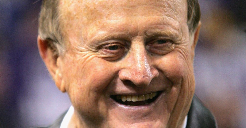 Red McCombs, car salesman turned Media Mogul, has died at the age of 95