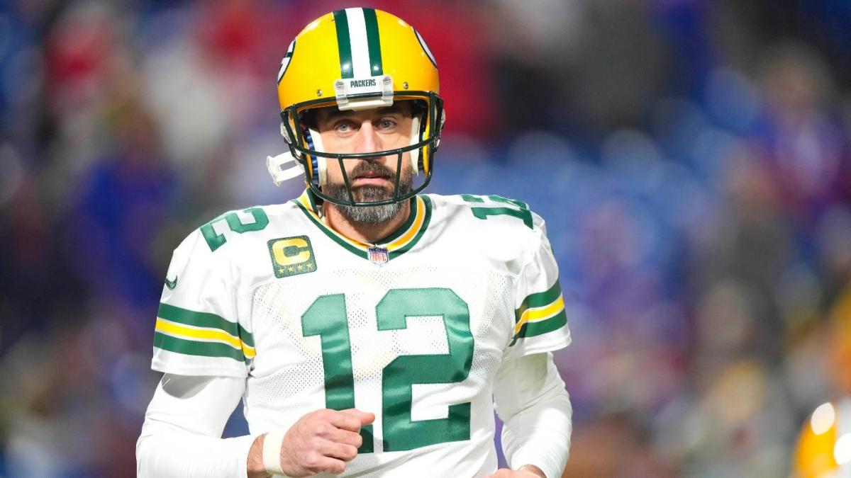 Aaron Rodgers says the Jets' massive trade has been delayed by the Packers' asking price for the star QB