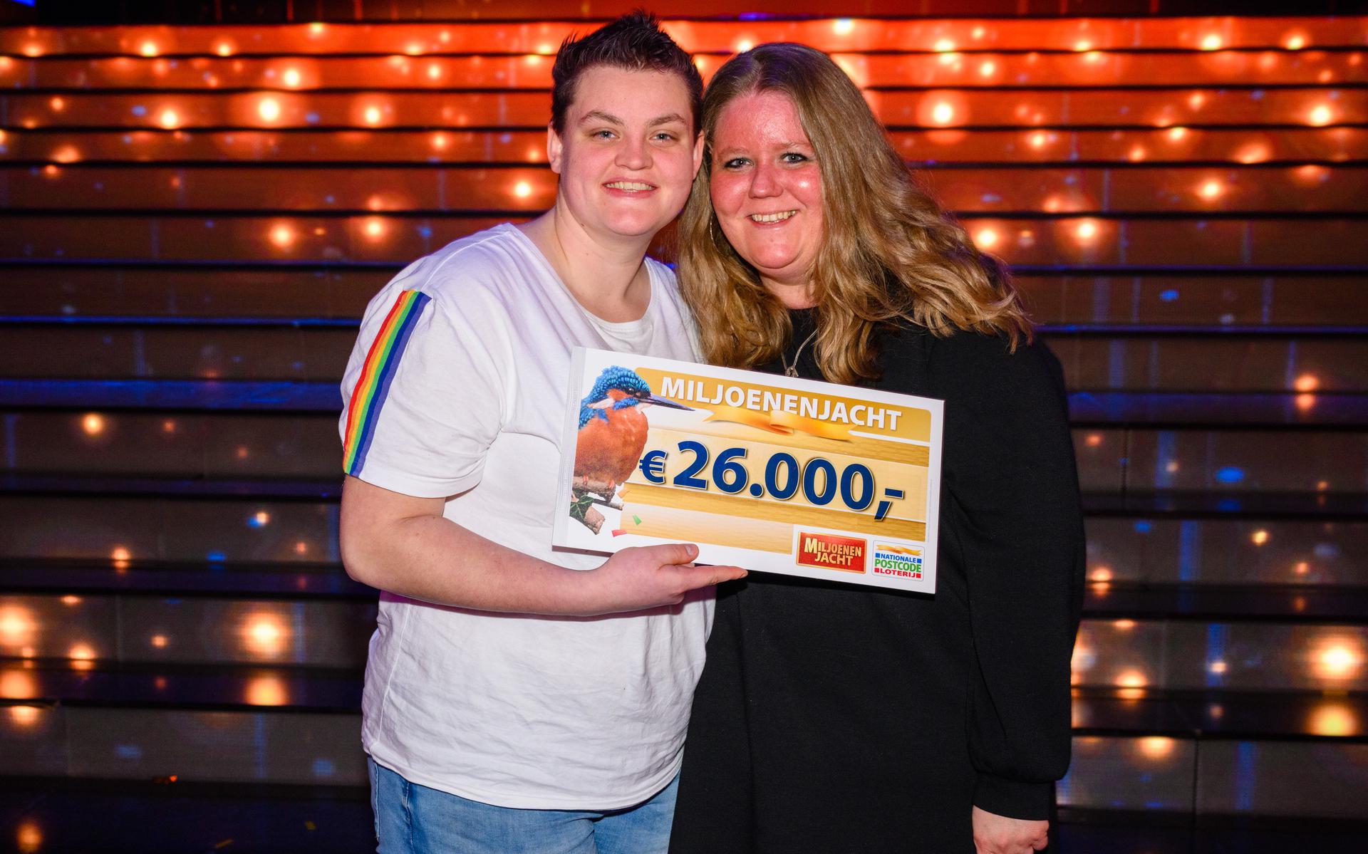 Bionda (23) from Nieuw-Buinen won €26,000.  Linda de Mol was joking, but I stayed nervous.