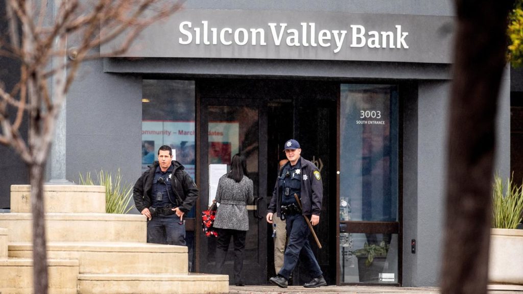 Silicon Valley Bankruptcy: Is Another Banking Crisis Coming?  |  Economy
