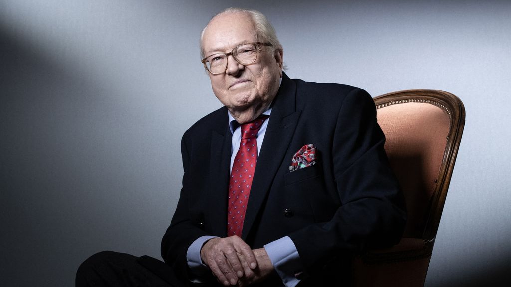 Founder of the National Front Jean-Marie Le Pen (94) in hospital after a heart attack