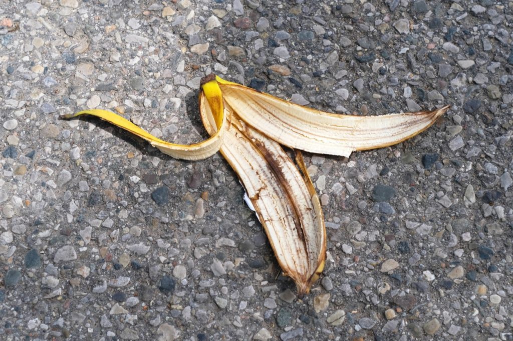 On the Internet I found a secret tip about banana peels and read what happened to me next... - Joop